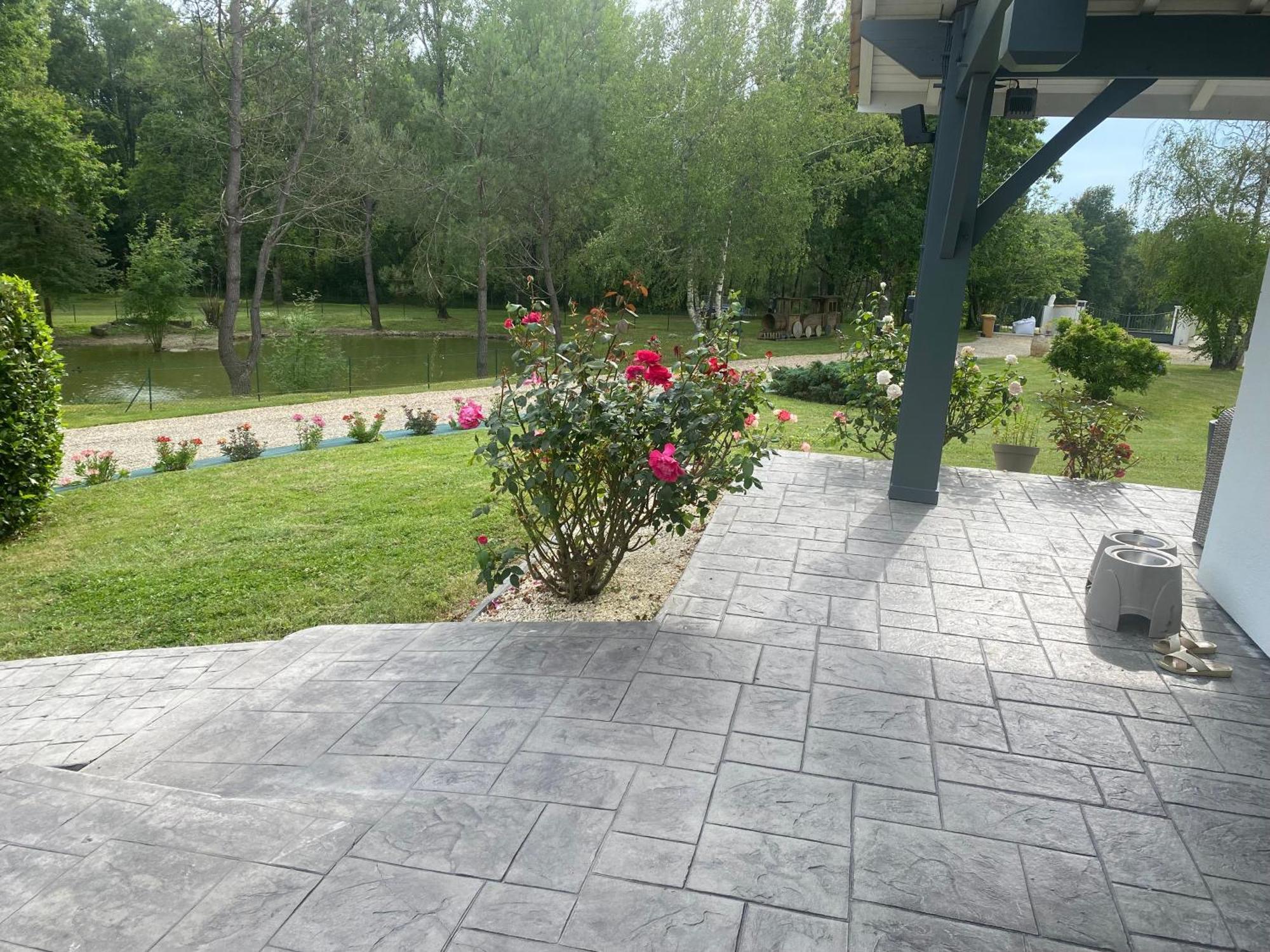 Bed and Breakfast Les Pins Perdus Saint-Ciers-d'Abzac Экстерьер фото